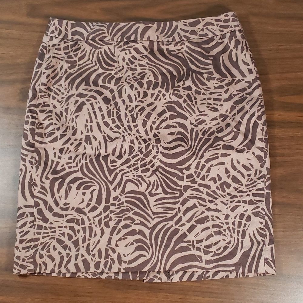 Banana Republic Animal or Abstract Print Midi Pencil Skirt Size 6